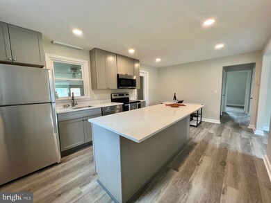 6508 Monroe Ave, Sykesville, MD 21784 - photo 4