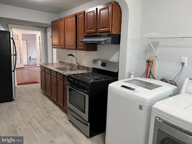 4104 Vernon Rd unit 1ST FLOOR, Drexel Hill, PA 19026 - photo 5