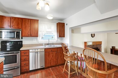 9316 Beowulf Cir, Rosedale, MD 21237 - photo 7