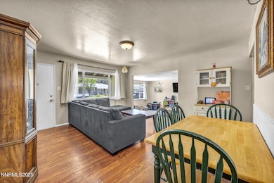 42-web-or-mls-218-albany-ave