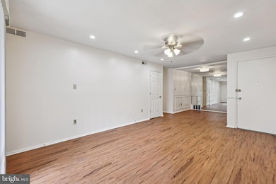 507 Wilson Bridge Dr unit 6706A-2, Oxon Hill, MD 20745 - photo 7