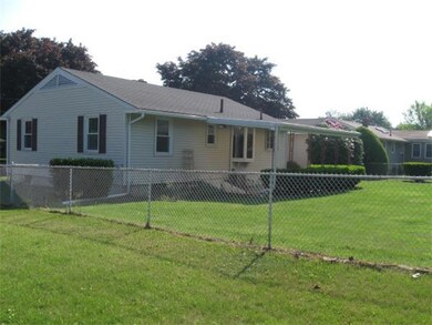 29 Beresford St, Lawrence, MA 01843 - photo 3