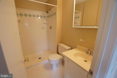 6108 Hillside Rd, Springfield, VA 22152 - photo 7