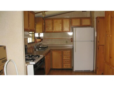 94 Kelly St, Orange, MA 01364 - photo 2