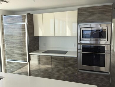 Icon Bay unit 3707, Miami, FL 33137 - photo 5