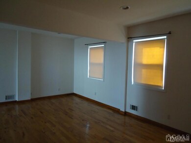 123 Burnett St, Edison, NJ 08817 - photo 2