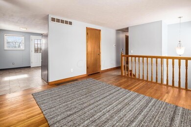 3733 Lynward Rd, Columbus, OH 43228 - photo 5