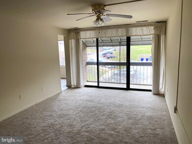 8723 Hayshed Ln unit 34, Columbia, MD 21045 - photo 3