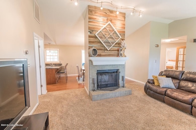 7010 Derby Dr, Crestwood, KY 40014 - photo 7