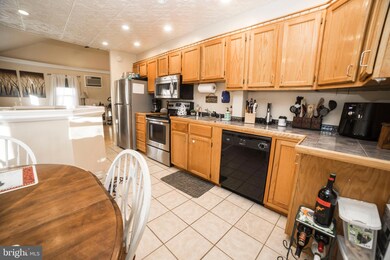 210 Hunter Ave, Trenton, NJ 08610 - photo 7