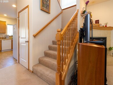 14833 NE Couch St, Portland, OR 97230 - photo 5