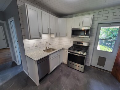 4432 N 4th St, Columbus, OH 43224 - photo 4