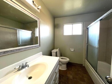 300E4836-AAE9-4648-A6C3-B0A47CE4F2B1