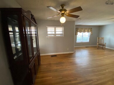 1521 Hursh Ave, Wichita Falls, TX 76302 - photo 3