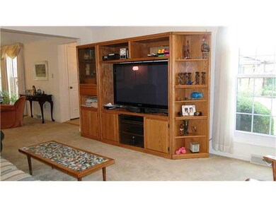 Studio/Study/Office. Den measuring 15x12. This is 