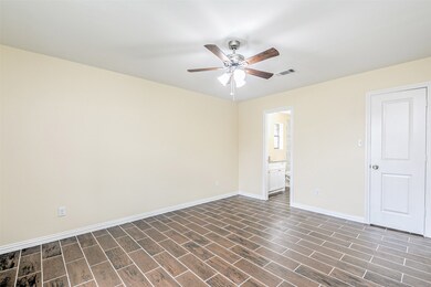 11527 Cordoba Dr, Houston, TX 77038 - photo 5