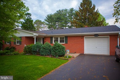 10932 Larch Ave, Hagerstown, MD 21740 - photo 7