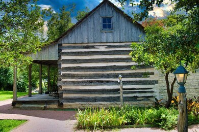 217 Mistletoe St, Fredericksburg, TX 78624 - photo 3