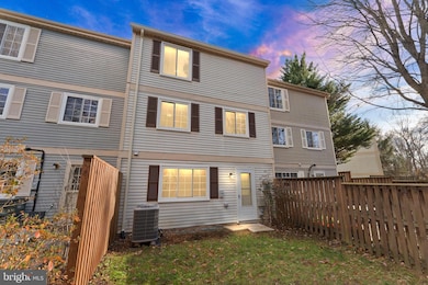 1616 Barnstead Dr, Reston, VA 20194 - photo 4