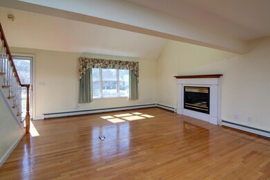 18 Chestnut St, Teaticket, MA 02536 - photo 4
