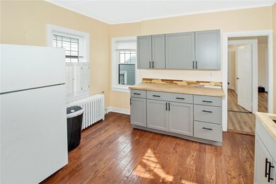 7 Bull St unit 2, Newport, RI 02840 - photo 7