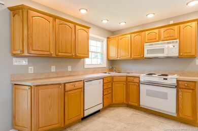 14 Brookview Dr, New Albany, IN 47150 - photo 5