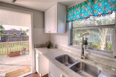 1212 Solana Rd, Naples, FL 34103 - photo 4