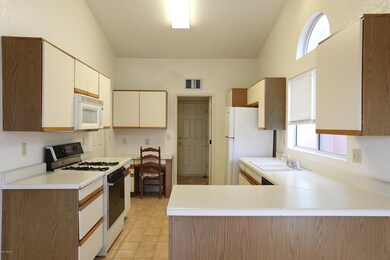 Thundercloud - Kitchen