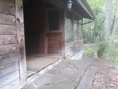 105 Deep Hollow Ln, Dingmans Ferry, PA 18328 - photo 2