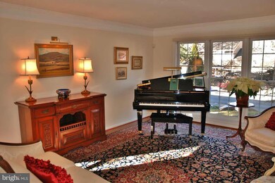 14421 Rich Branch Dr, North Potomac, MD 20878 - photo 2