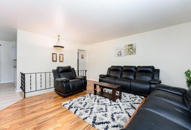 2460 Strathmore St_Jeff Leonard (2)