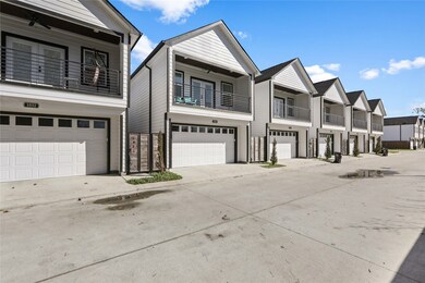 1030 Melneeka Ln, Houston, TX 77091 - photo 2