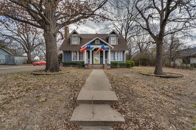 605 W Tyler St, Ennis, TX 75119 - photo 2