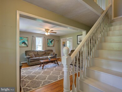 2902 Timber Ridge Rd, Berkeley Springs, WV 25411 - photo 5