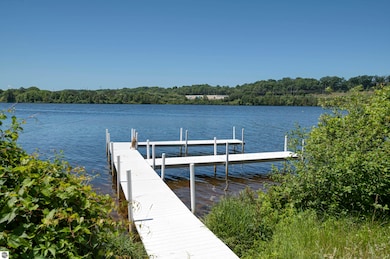 1548 Simsbury St unit 10, Traverse City, MI 49686 - photo 5