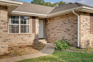 406 S Devonshire-4