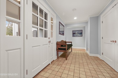 8 Pinecrest Rd Riverside CT-print-003-02