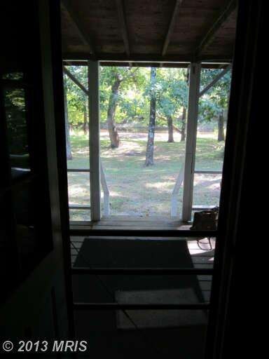 767 Puffenburger Ln, Hedgesville, WV 25427 - photo 2