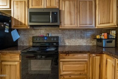 205 SE 1st St, Newport