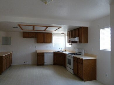 3721 Stetson Ave, Rosamond, CA 93560 - photo 5