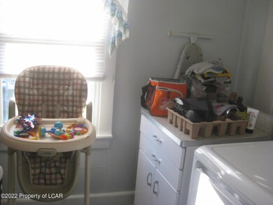 82 Lee Park Ave, Hanover Township, PA 18706 - photo 6