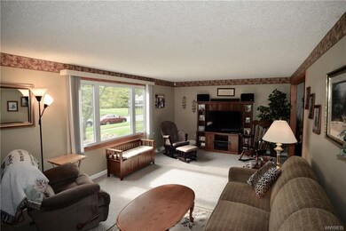 960 Castlebar Dr, North Tonawanda, NY 14120 - photo 4