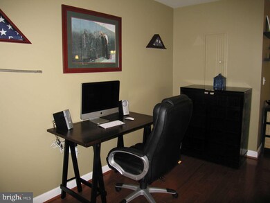 4111 S Four Mile Run Dr unit 403, Arlington, VA 22204 - photo 7