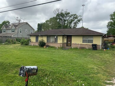 8703 Dodson St, Houston, TX 77093 - photo 4