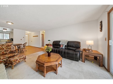 29700 SW Courtside Dr unit 40, Wilsonville, OR 97070 - photo 7