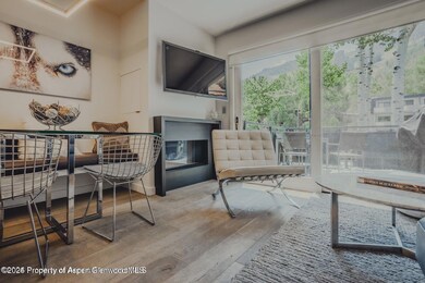 124 E Durant Ave #6