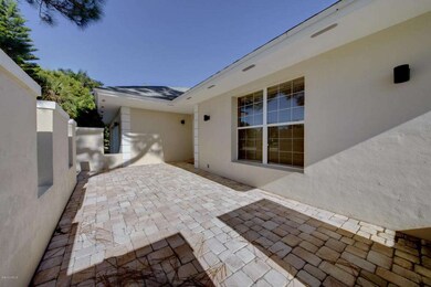 Brick Paver Courtyard