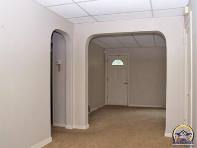 3222 SW Munson Ave, Topeka, KS 66604 - photo 6