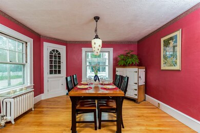 Separate dining room with attractive built-ins!