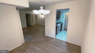 3814 Lyndhurst Dr unit 102, Fairfax, VA 22031 - photo 6